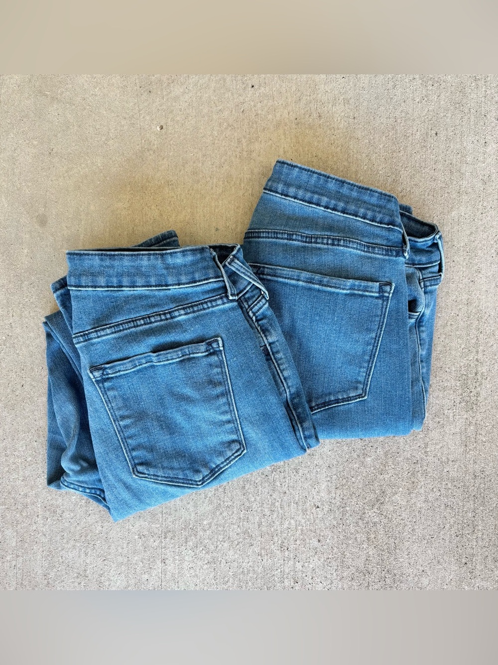 Old Navy High-Rise Straight Jeans Stretch Women's Size 14 Lot Of 2 Medium Wash